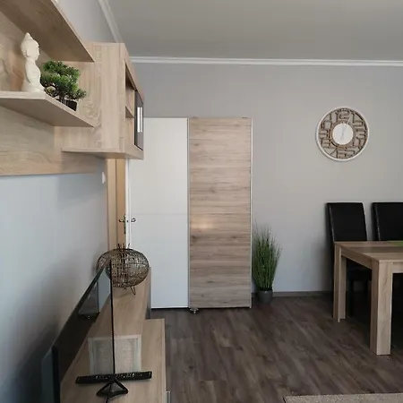 Zen Apartman - *